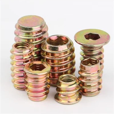 কাঠের জন্য বাদাম ঠিক করুন